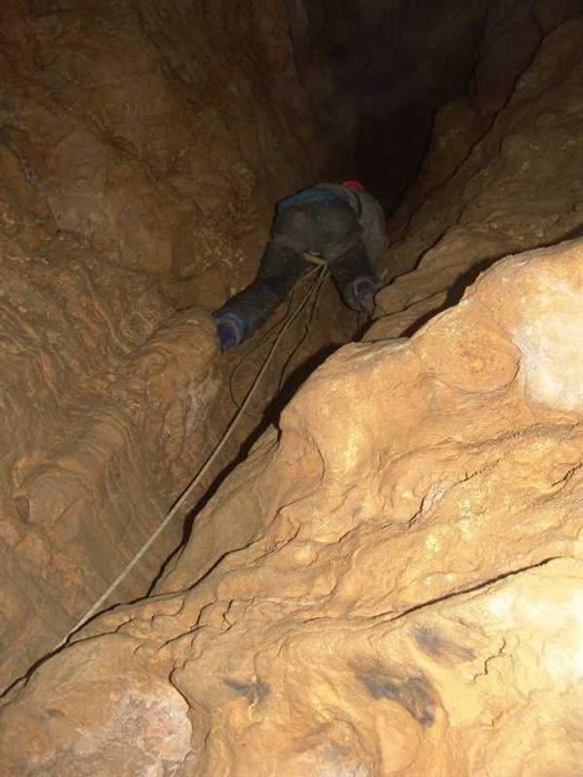 Фото жизнь (light) - Dreamer - Киндерлинская пещера - Подъем по 10-метровому вертикальному "камину".