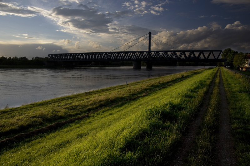 Фото жизнь (light) - Sergey Olennikov - корневой каталог - НЕодинокий мост