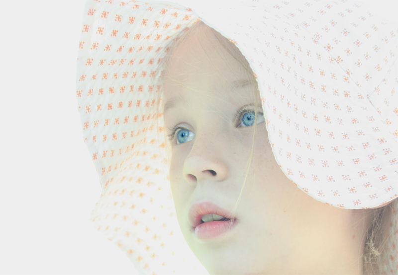 Фото жизнь (light) - Копилашвили Валерия - Дети цветы жизни - В шляпке