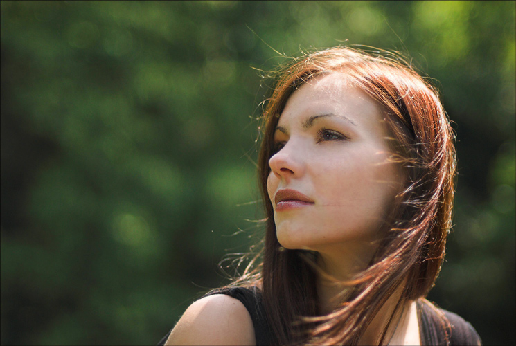 Фото жизнь (light) - Akel - Svetlanka - солнце слепит глаза, твои рыжие пряди играют в его лучах…