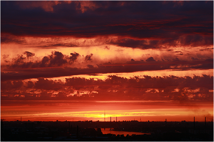 Фото жизнь (light) - Сергей Малюгин - город - от заката до.....