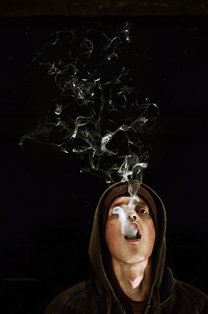 Фото жизнь (light) - Грицай Марк - корневой каталог - The man with smoke..