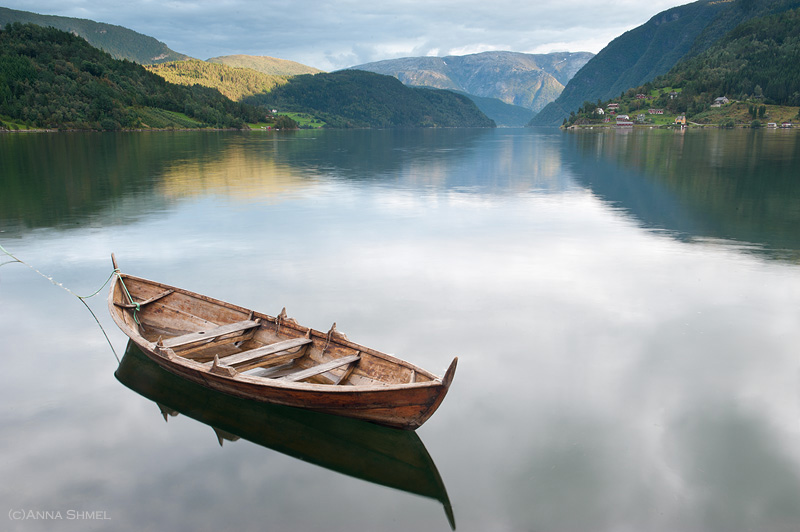 Фото жизнь (light) - Anna_Shmel - Пейзаж - Одинокая лодка.