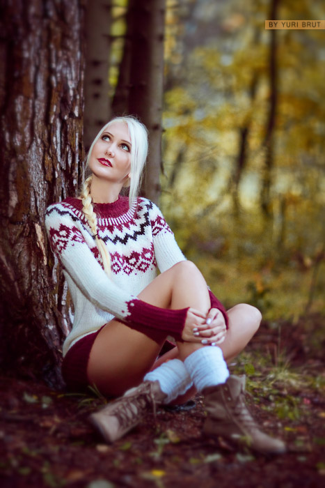 Фото жизнь (light) - Юрий Брут - Fashion, Glam, Beauty - Осенний портрет в вишнёвых тонах