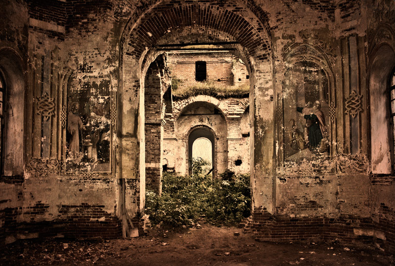 Фото жизнь (light) - Verzhbitskaya_Valeria - Photoshop - Заброшенная церковь в Тверском селе