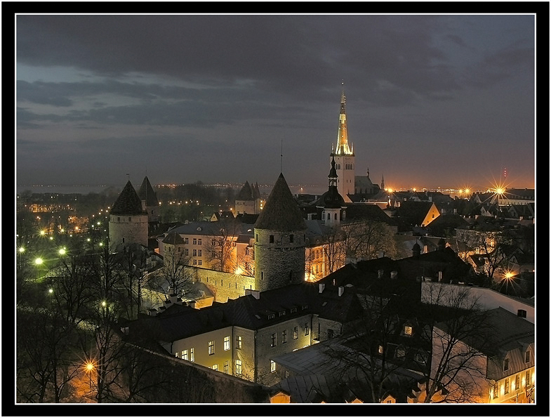 Фото жизнь (light) - Zamdir - корневой каталог - Ночной замок