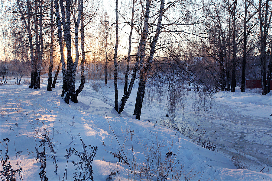 Фото жизнь (light) - Виктор Печенев - корневой каталог - Холодное утро на Уча-реке.