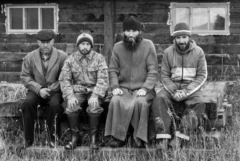 Отец Владимир и трудники