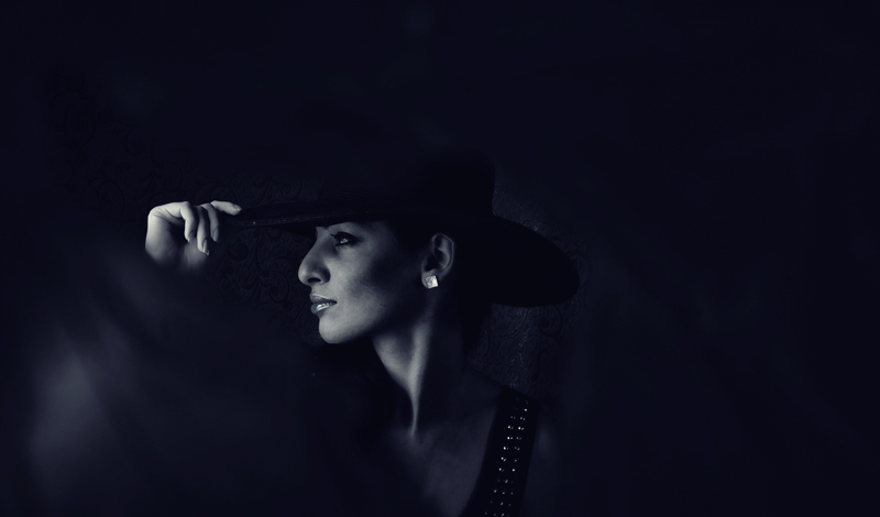Фото жизнь (light) - Emma Marashlyan - корневой каталог - A lady in a hat