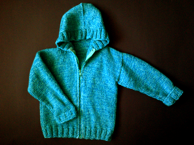 Фото жизнь (light) - Katrusya - Моё вязание. Мy knitting - Бирюзовая кофта с капюшоном, на молнии. Рост 110 см (4-6 лет). Шерсть, меланж. 2003/4 год