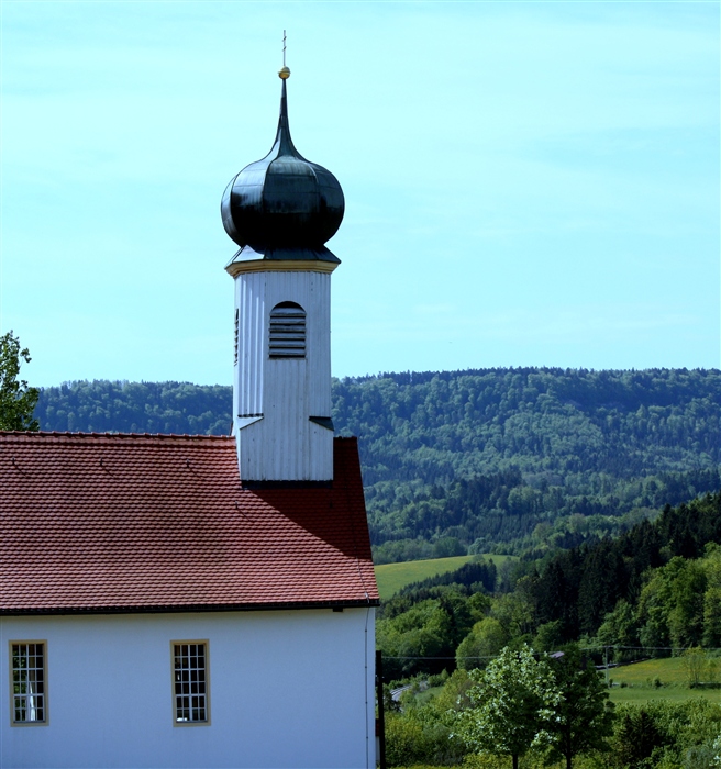 У церквушки.......(Kapelle).