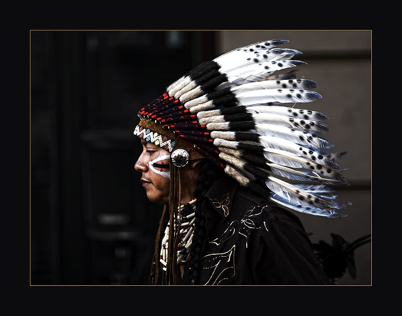 Фото жизнь (light) - Lisovsky - Портреты - Настоящему индейцу завсегда везде ништяк.