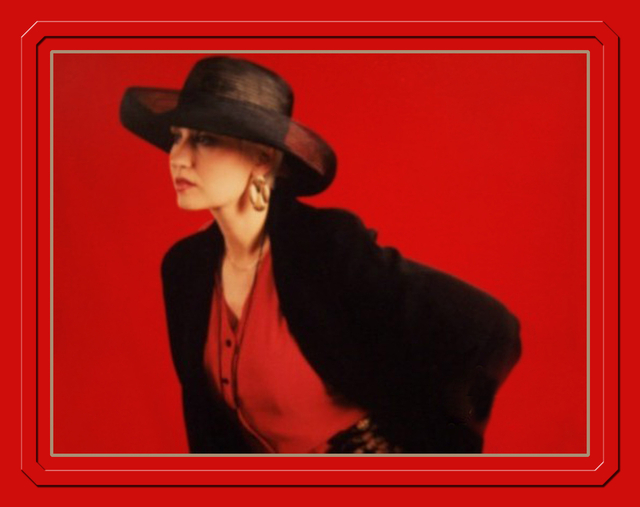 Фото жизнь (light) - Valentina Averina - ~*~~*~..Летим по небу  - ~*~~*~..``Valentina Averina(Avtoportret).Boston.