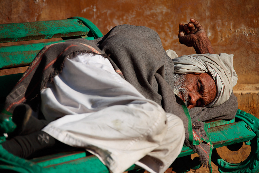 Фото жизнь (light) - PhotoSD - Индия - Здесь ему и стол, и кров...