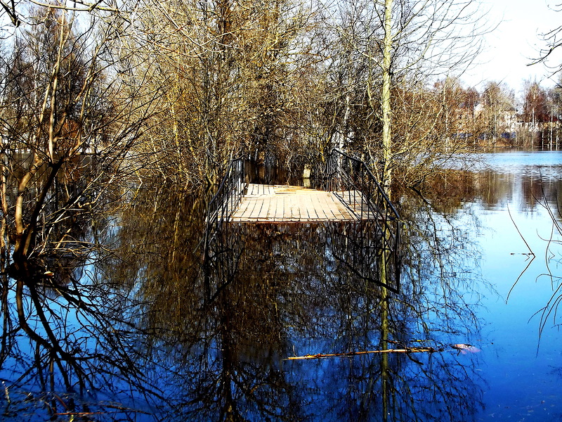 Фото жизнь - Сергей Кочнев - корневой каталог - затопленный мостик