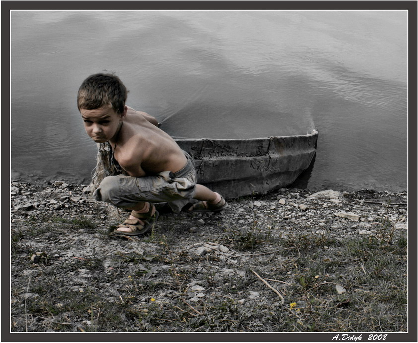Фото жизнь (light) - Александр Дидык - корневой каталог - Мальчик и лодка...