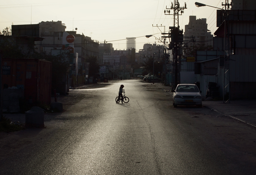 Фото жизнь (light) - Boris KOPMAN - TLV  style - окраина