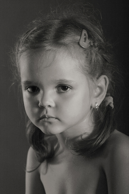Фото жизнь (light) - Андрей Шуваев - корневой каталог - Портрет дочери на скорую ру...