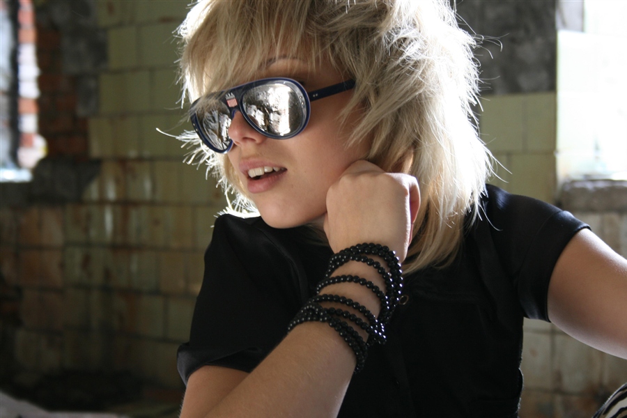 Кто-то назвал "Утром в курятнике"