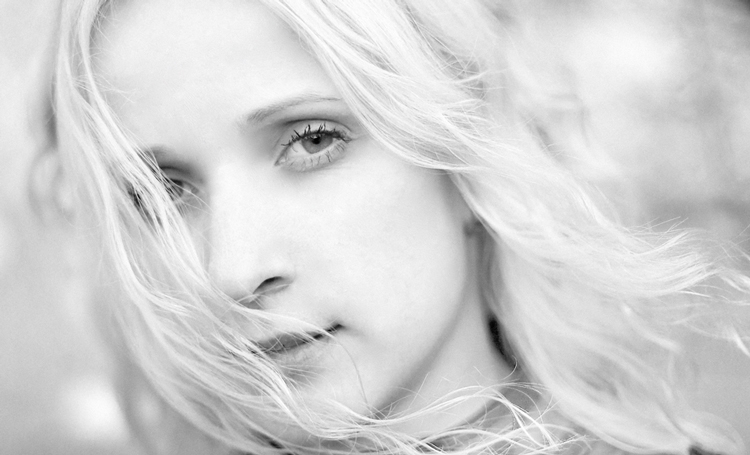 Фото жизнь (light) - Janibella - Портрет - сквозняк