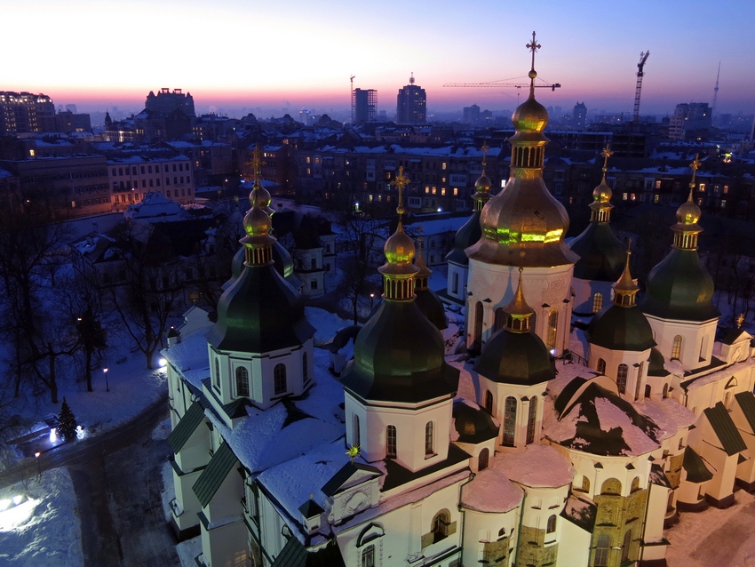 Фото жизнь (light) - Александр Черноиван - Украина - Киев_сумерки над городом