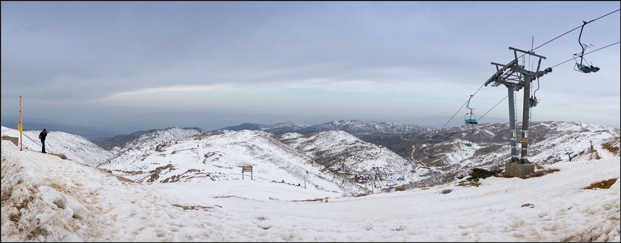 Одинокий фотограф под знаком "НИЗЗЯ"...