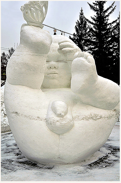 Фото жизнь (light) - Сергей Бережной - Зима. - ,,И все таки это мальчик,,фигура из снега.