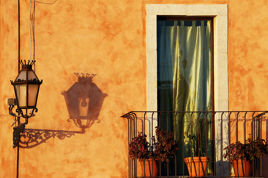 Фото жизнь (light) - Slavado   - Сицилия - Фонарик на рассвете
