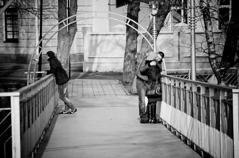 Фото жизнь (light) - Руслан Карпов - корневой каталог - трое на мостике