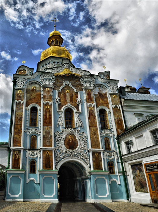 Kyiv Pechersk Lavra:Gate Church of the Trinity