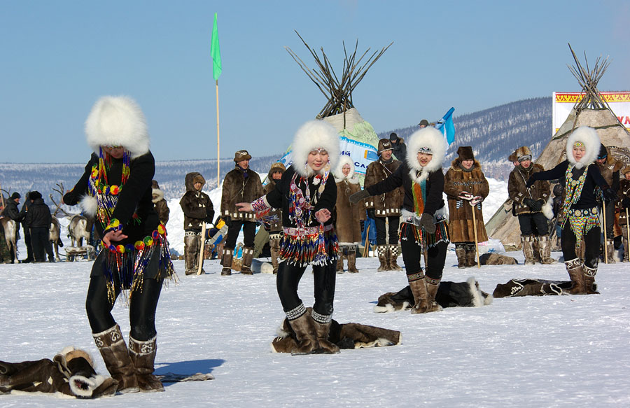Фото жизнь - Виктор Солодухин - Северный город - Якутский танец