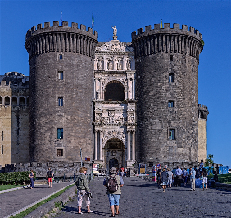 8. Неаполь. Новый замок - Castel Nuovo.