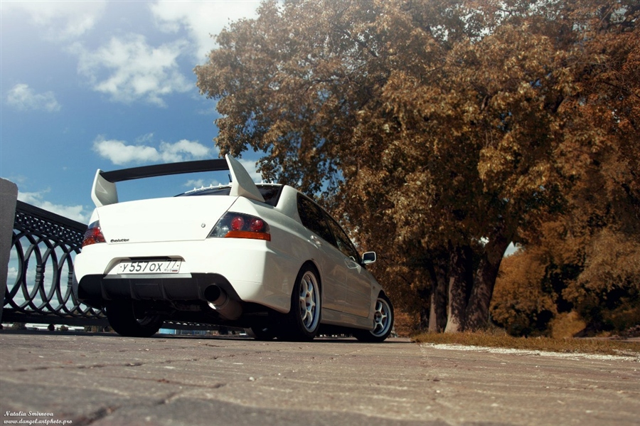 MITSUBISHI LANCER EVO 9