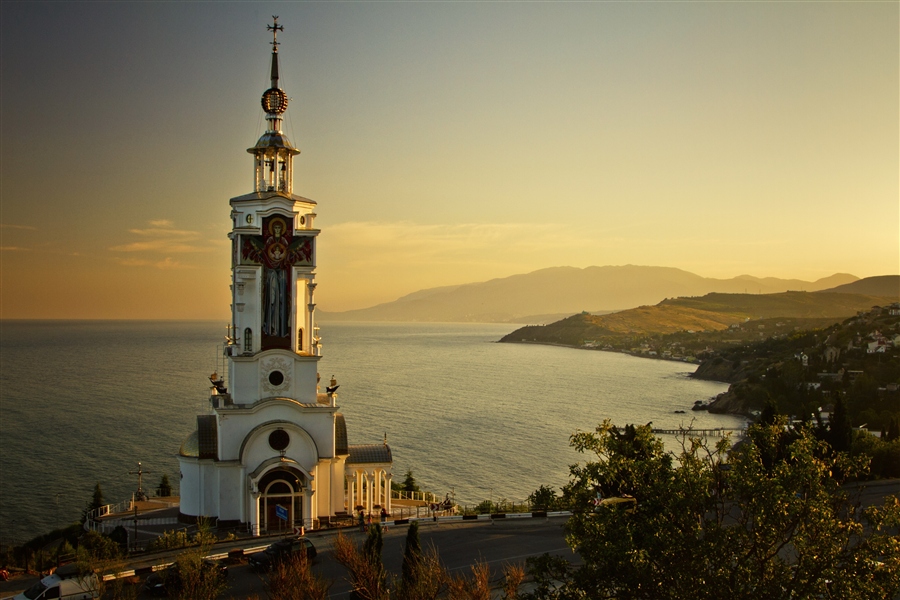Храм-маяк Святого Николая Чудотворца