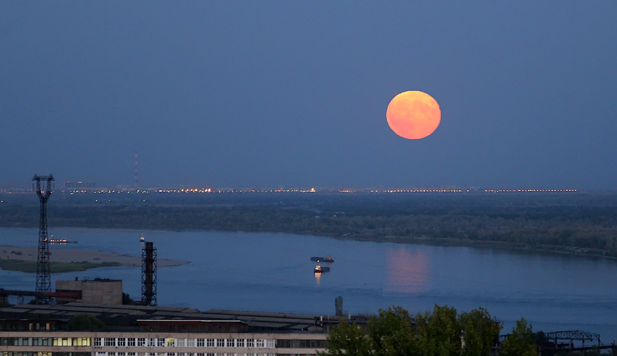 Фото жизнь (light) - Alexandre Varyhanov - корневой каталог - Blood moon
