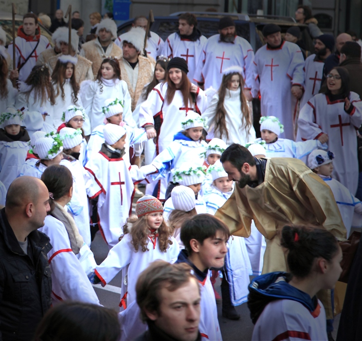 Фото жизнь (light) - dito - Тбилиси - Рождественское шествие (алило)