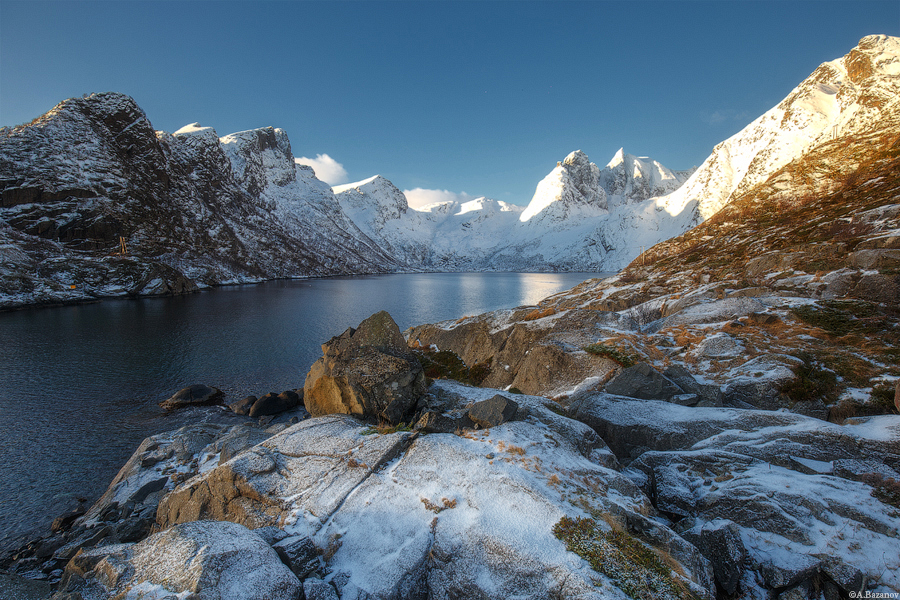 Фото жизнь (light) - pictor - корневой каталог - Горное озеро, окруженное снежными зубцами