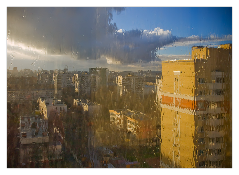 Фото жизнь (light) - Marmiha - Вид с балкона - Летний дождь в ноябре