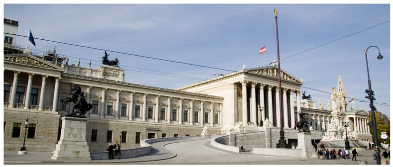 Фото жизнь (light) - Lizard - жизнь города - "МГУ" Вены