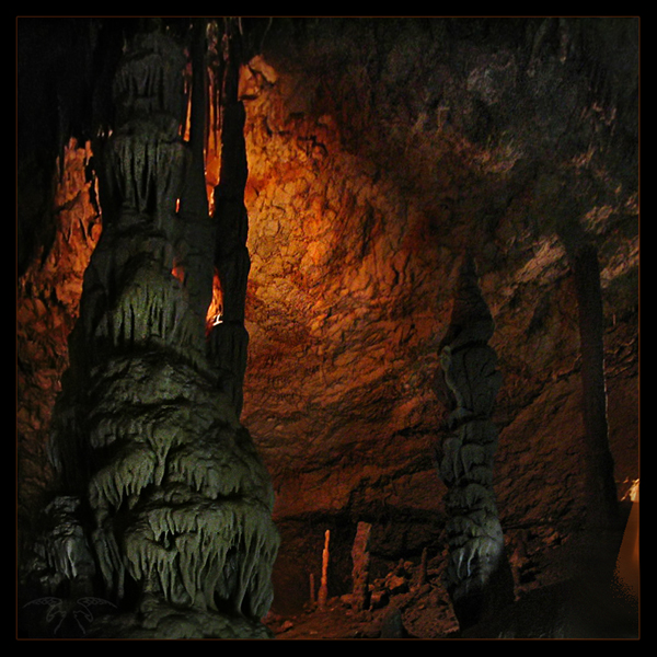 Фото жизнь (light) - Светлана Бескровная - ночная и вечерняя съемка - подземный город Мензоберранзан
