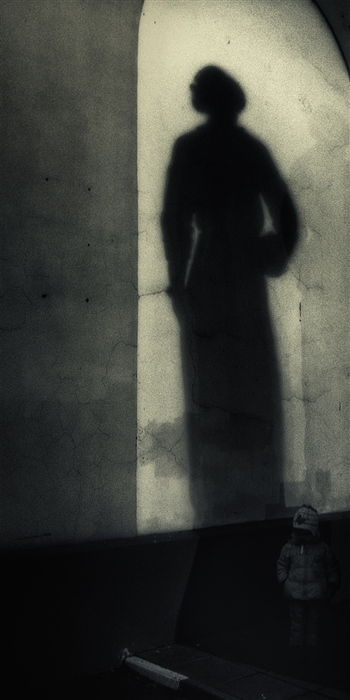 Фото жизнь (light) - alextich (Александр Тихоныч) - корневой каталог - Девочка и тень.