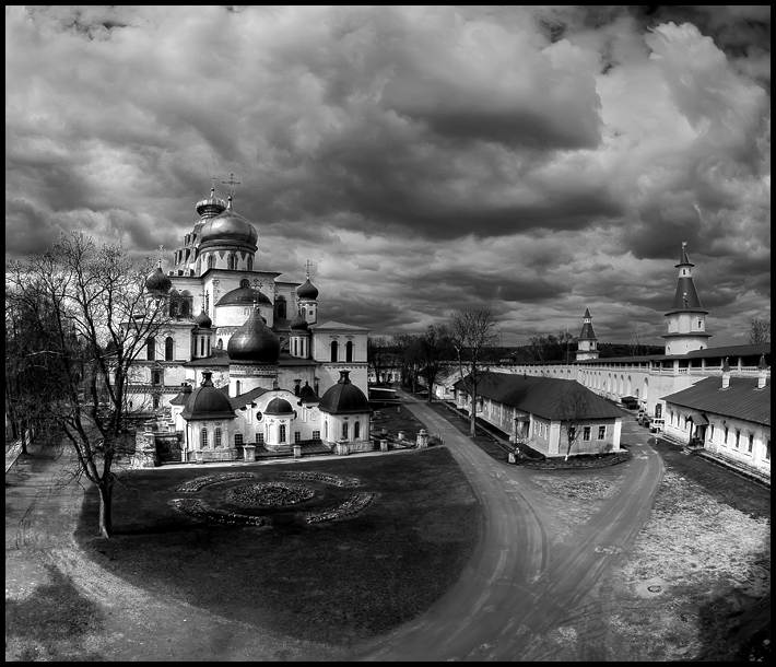 Фото жизнь (light) - Alexey_D - корневой каталог -  В  монастыре