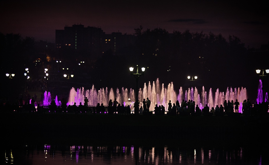 Фото жизнь (light) - AuroraK - люди - ..ночь..