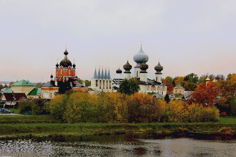 Фото жизнь - Сергей Кочнев - корневой каталог - Осенни краски у стен святой обители 