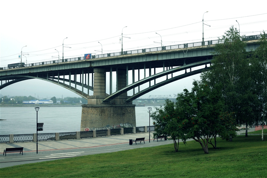 Комсомольский мост через Обь