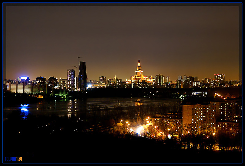 Фото жизнь (light) - Tolyan139 - корневой каталог - Вид Москвы с высоты птичьего полёта...vol 2. Ночной.