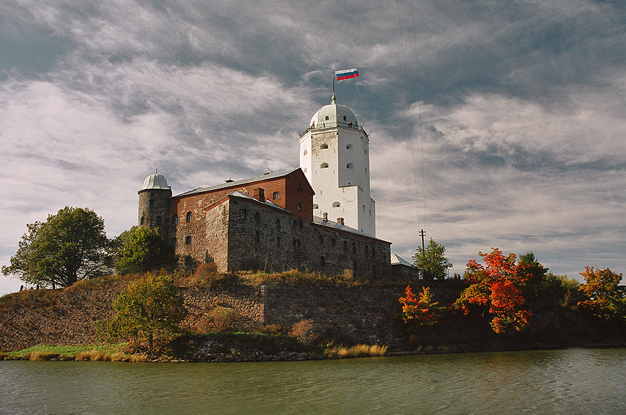 Фото жизнь (light) - kalusha - корневой каталог - Выборгский замок в избитом ракурсе