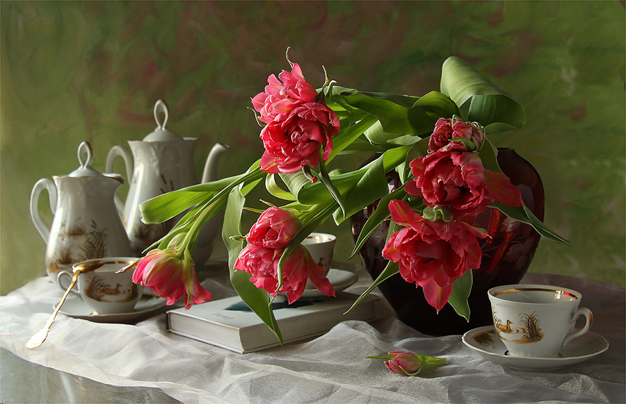 Фото жизнь (light) - Ольга Енаева - натюрморты,цветы - весенний с тюльпанами...