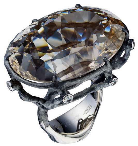   -   -   - Diamond Jewelry. Royal Gems. Jewelry Photography.