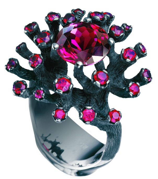   -   -   - Diamond Jewelry. Royal Gems. Jewelry Photography